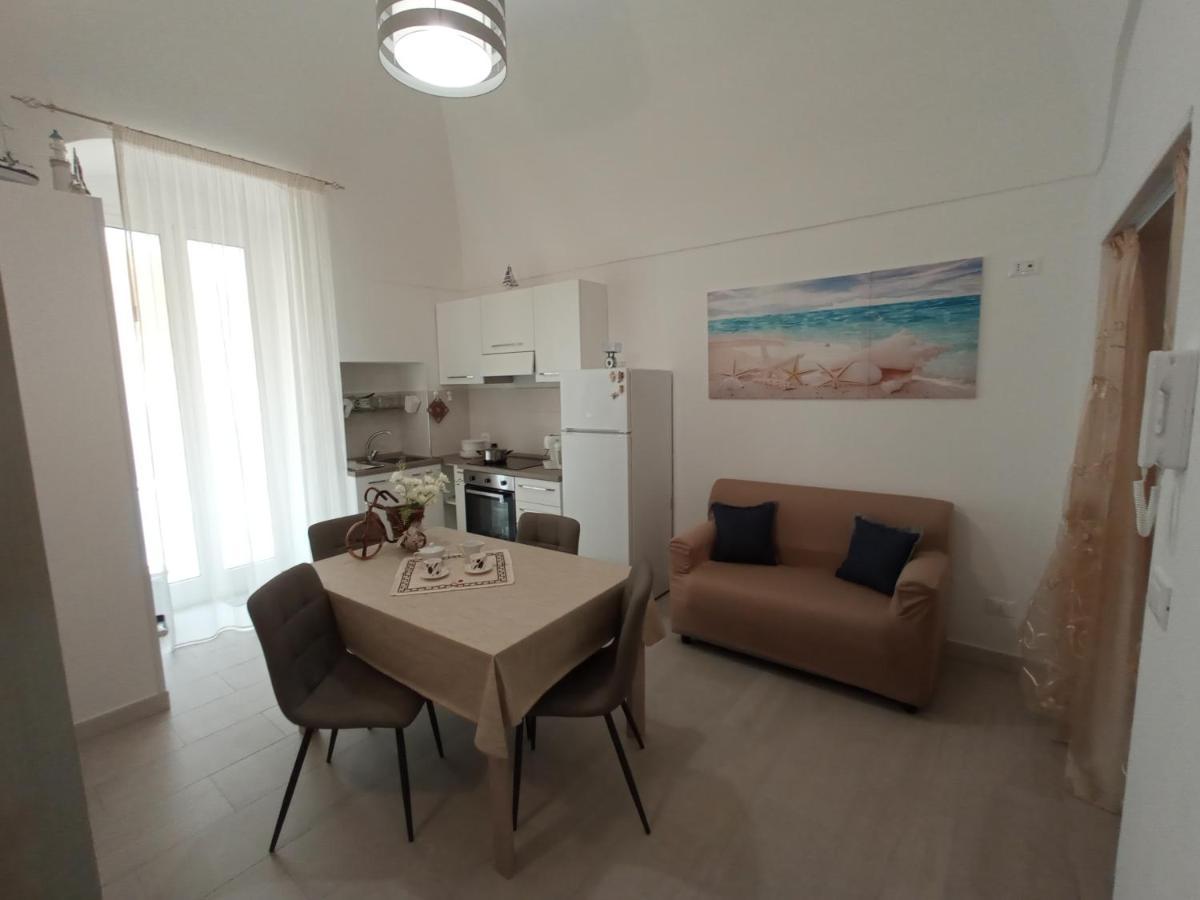 Casa Vacanze Iremia Полиняно а Маре Екстериор снимка